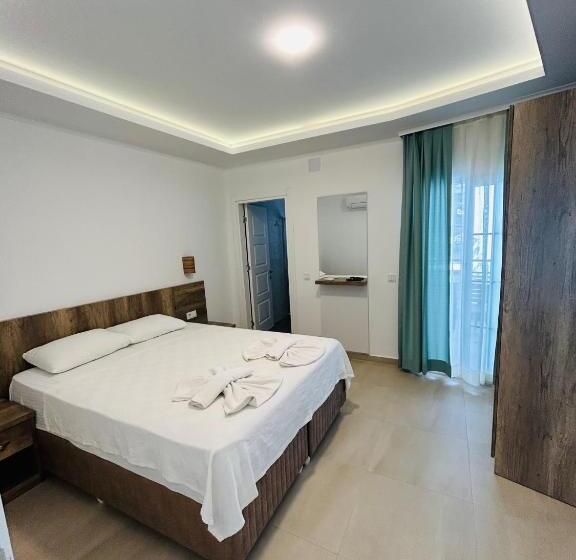 استودیوی استاندارد, Dekatria Rooms&aparts