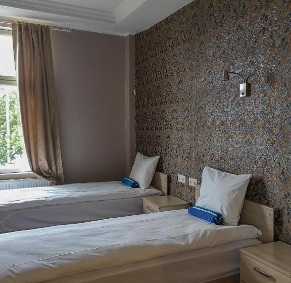 Ortak Banyolu Standart Oda, Villa Kadriorg Hostel