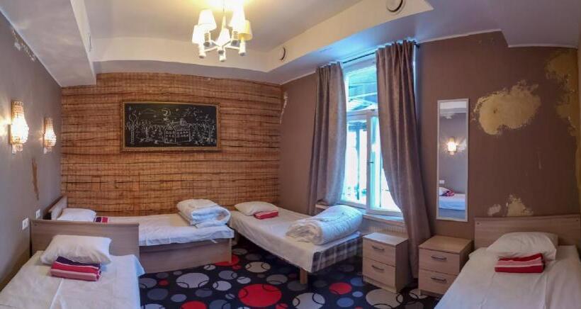 Ortak Banyolu Aile Odası, Villa Kadriorg Hostel