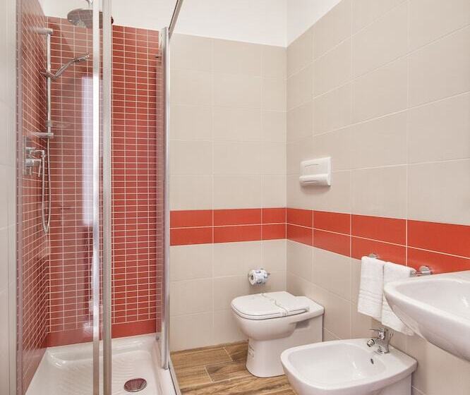 اتاق استاندارد سه نفره, B&b La Torre