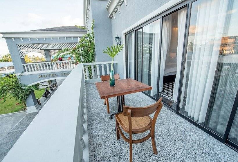 מיטת קינג בסוויטה, 1925