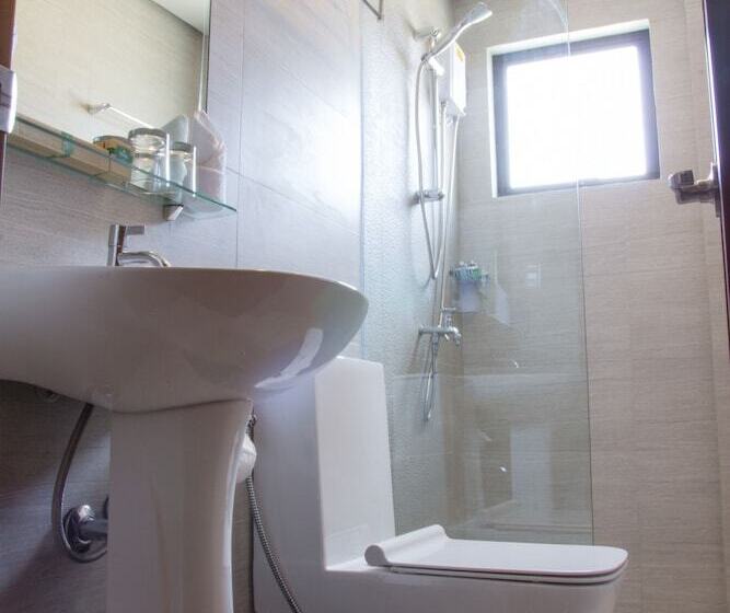 اتاق لوکس, Sheridan Boutique