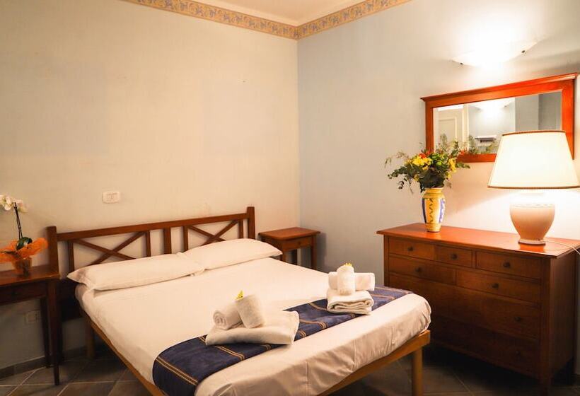 غرفة إقتصادية, Residence Sole Dell'argentario