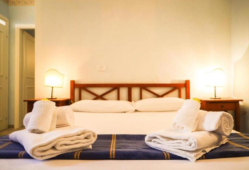 غرفة إقتصادية, Residence Sole Dell'argentario