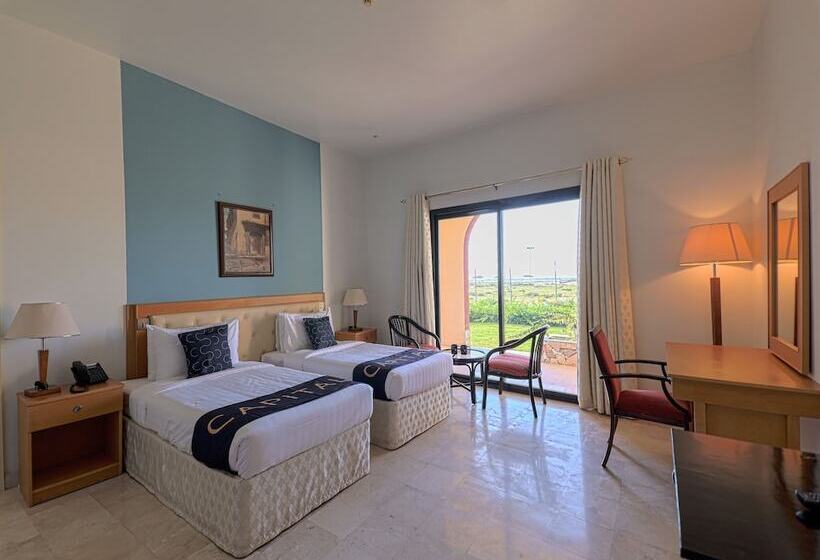 اتاق لوکس, Capital O133 Al Sawadi Beach Resort & Spa