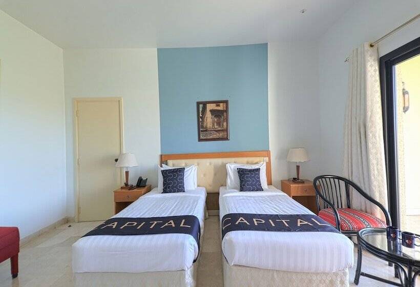 اتاق لوکس, Capital O133 Al Sawadi Beach Resort & Spa