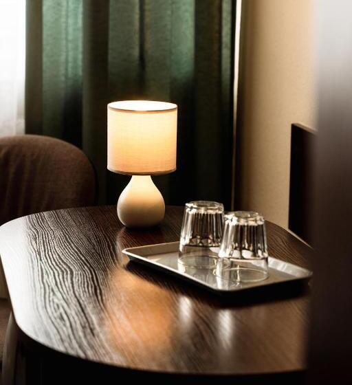 חדר סטנדרד יחיד חדר אמבטיה משותף, Alf