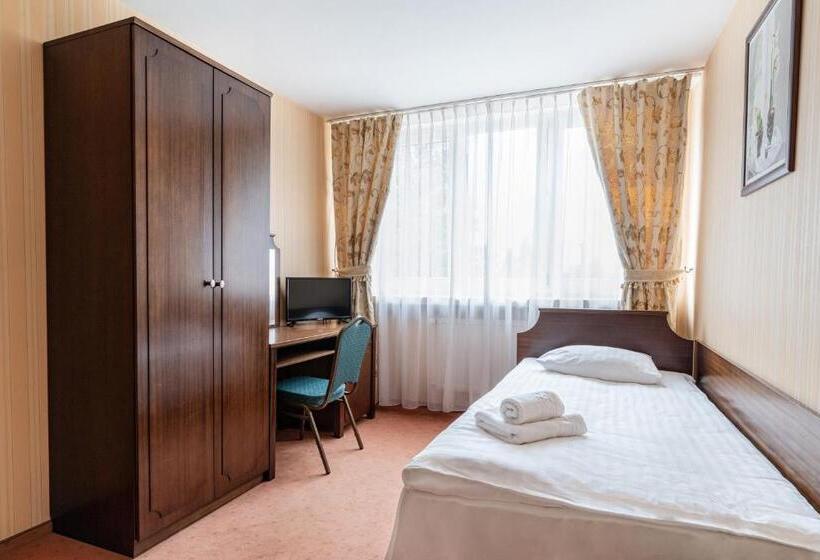 חדר דלוקס יחיד, Alf