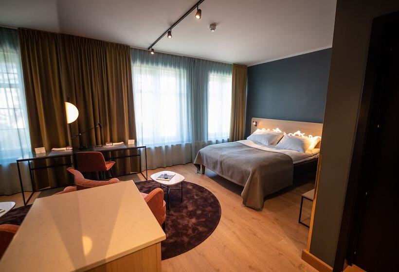 غرفة سوبيريور, L Bondeheimen