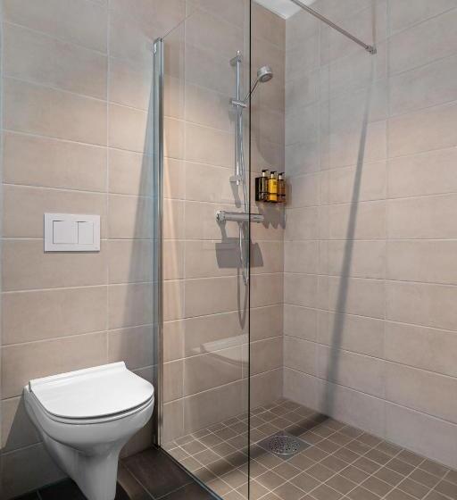 Семейный Номер, L Jæren