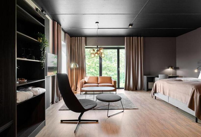 Полулюкс Вид на Сад, L Jæren