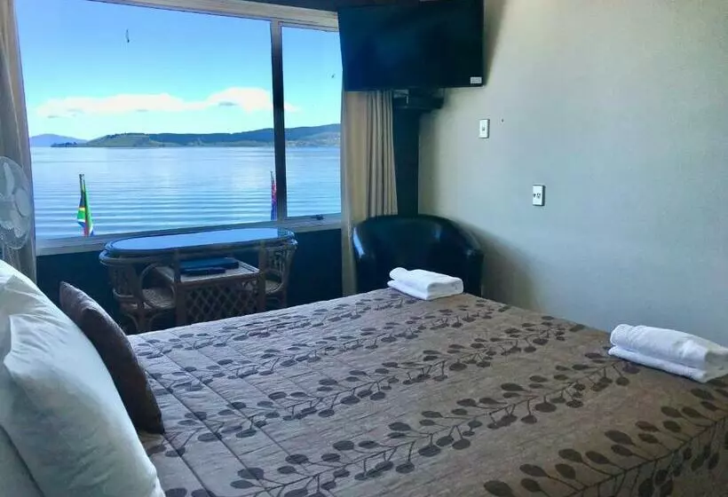 اتاق استاندارد با چشم‌انداز دریاچه, Tui Oaks Motel