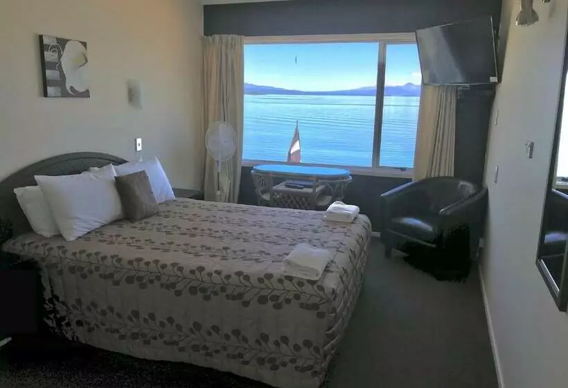 اتاق استاندارد با چشم‌انداز دریاچه, Tui Oaks Motel