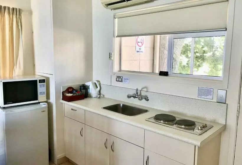 1 Bedroom Apartment Lake View, Tui Oaks Motel