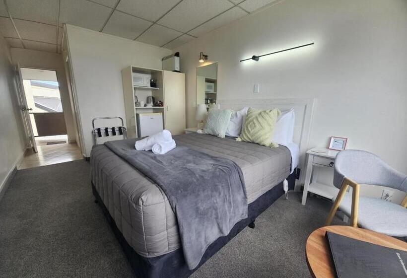 レイクビュースタンダードルーム, Tui Oaks Motel