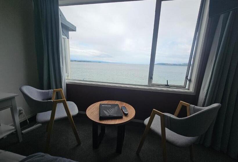 Номер Стандарт Вид на Озеро, Tui Oaks Motel