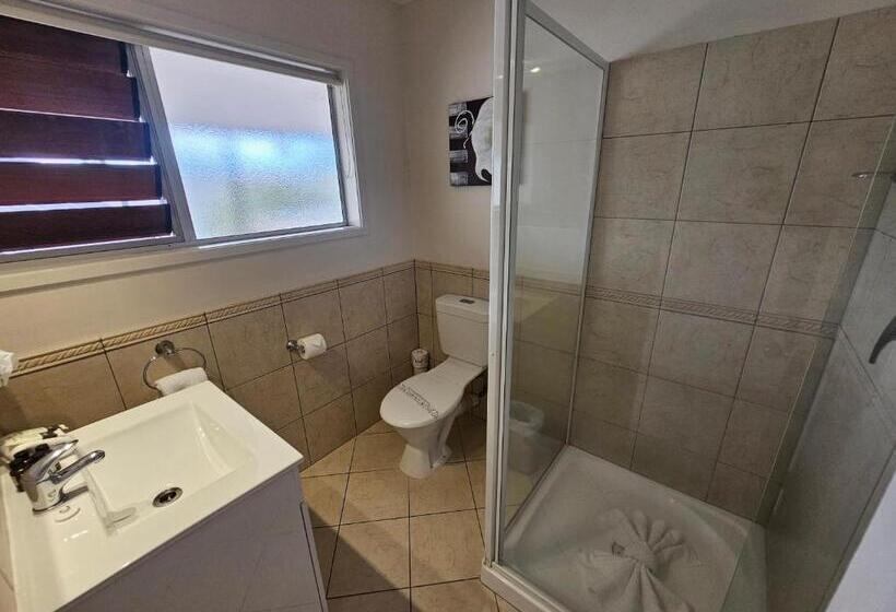 レイクビュースタンダードルーム, Tui Oaks Motel