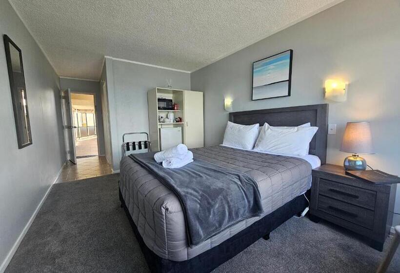 Номер Стандарт Вид на Озеро, Tui Oaks Motel