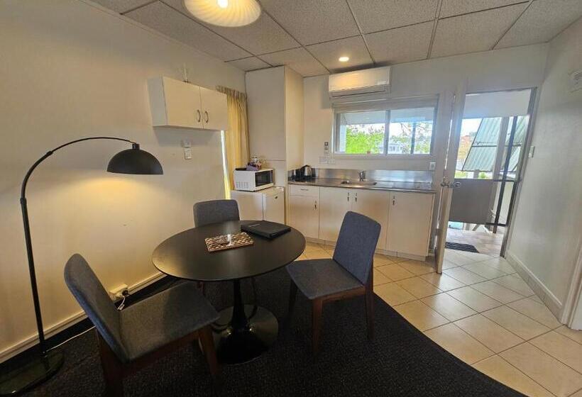 ファミリールーム, Tui Oaks Motel