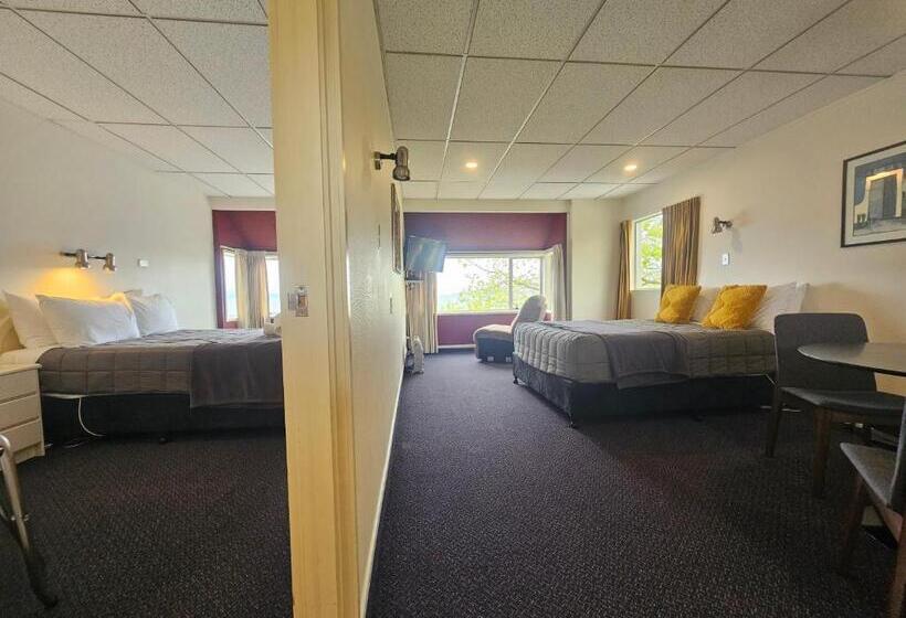 ファミリールーム, Tui Oaks Motel