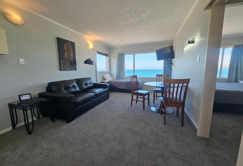 1 Bedroom Apartment Lake View, Tui Oaks Motel