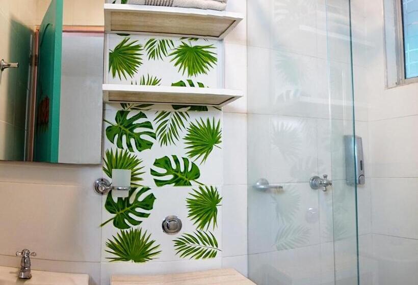 Quarto Deluxe Cama King, La Brisa Loca Hostel