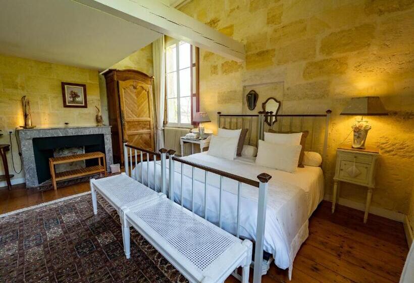 디럭스 룸, Petit Garros