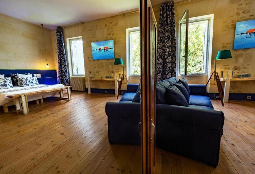 주니어 스위트, Petit Garros