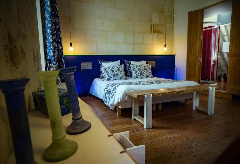 주니어 스위트, Petit Garros