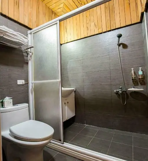 اتاق استاندارد, Dragon Manor Resort