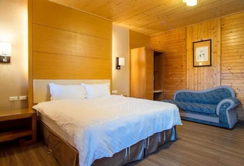 اتاق استاندارد با چشم‌انداز کوهستان, Dragon Manor Resort