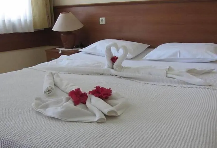 バルコニー付きスタンダードルーム, Ipek Hotel Camyuva