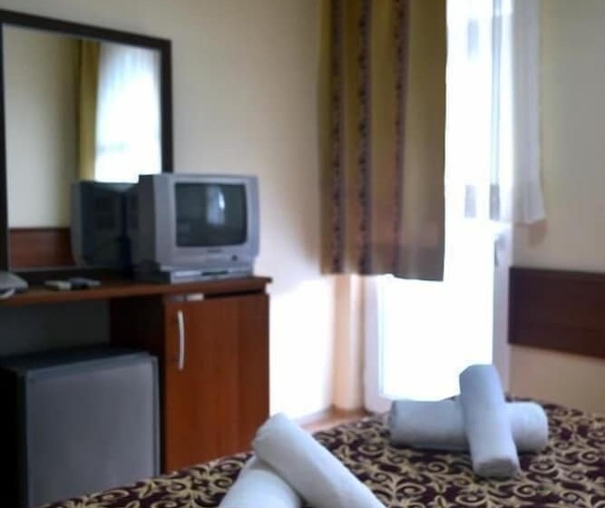 اتاق استاندارد با بالکن, Ipek Hotel Camyuva