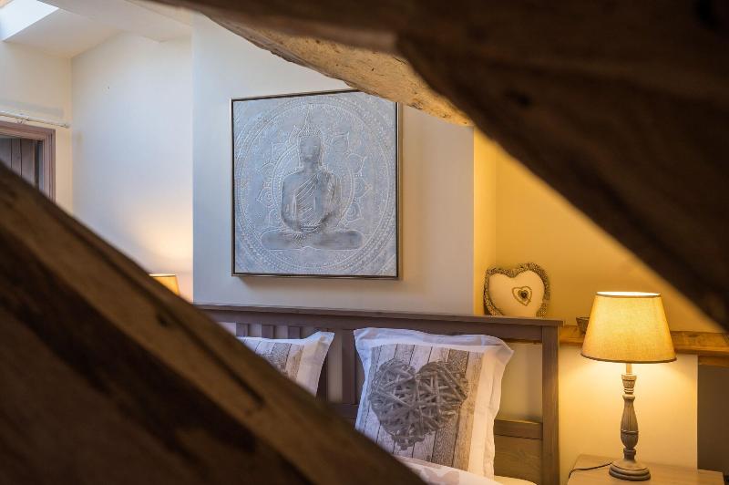 اتاق راحتی, Chateau Puygrenier