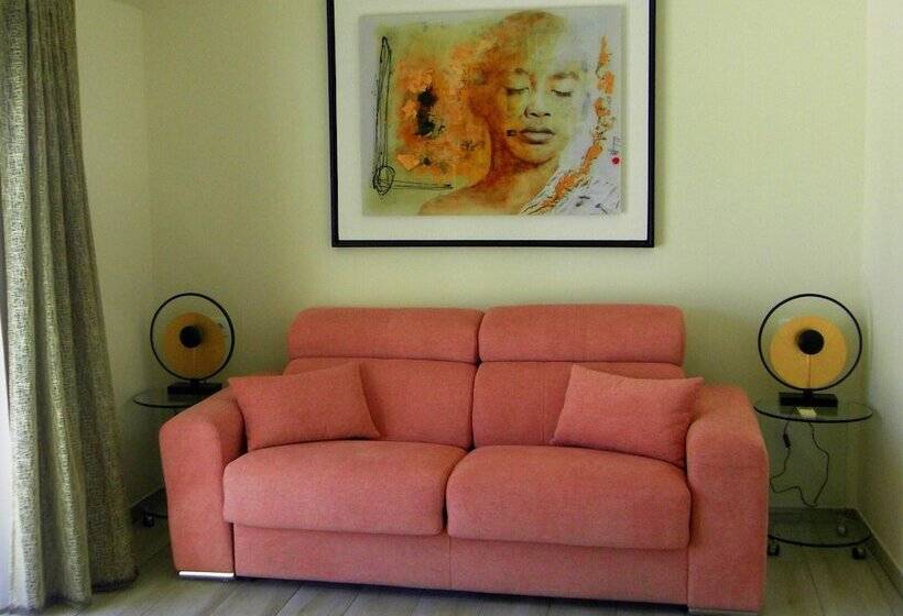 Номер Deluxe Вид на Море, Three Palms Adults Only