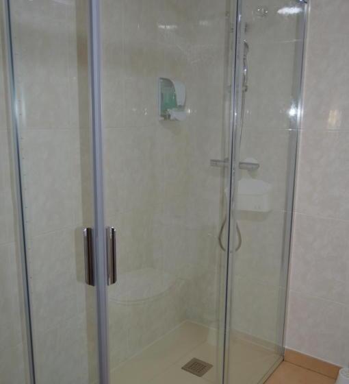 浴室共有ファミリールーム, Restaurante Val