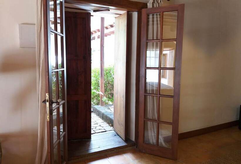 Полулюкс, Rural Rugama