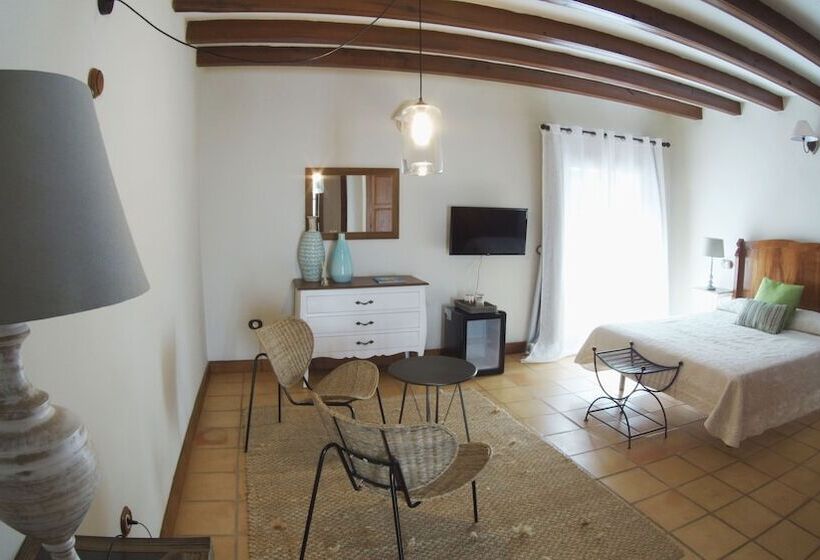 Полулюкс, Rural Rugama