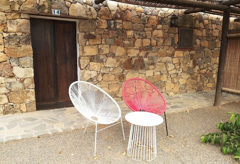 Quarto Estandar, Rural Rugama