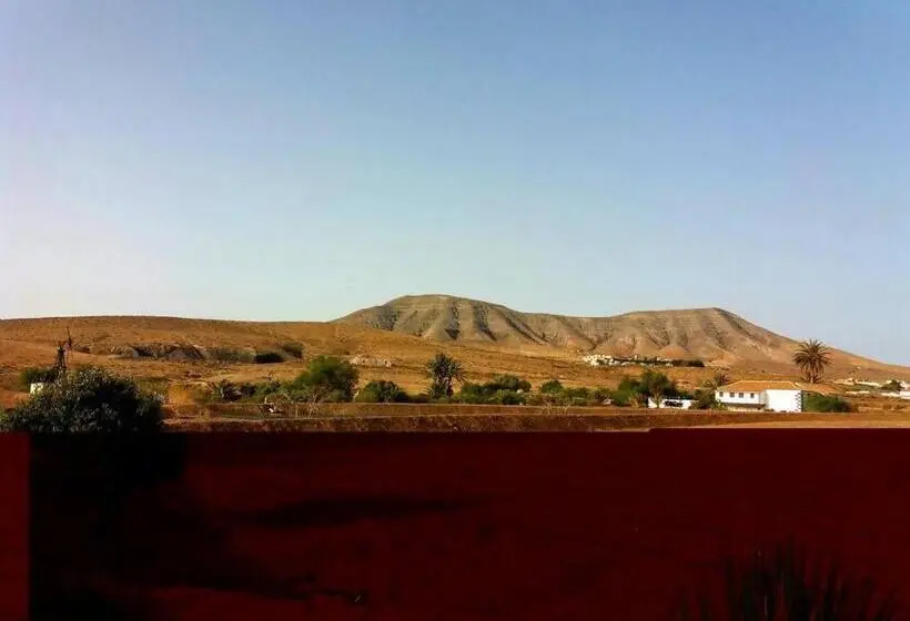 ファミリールーム, Rural Rugama