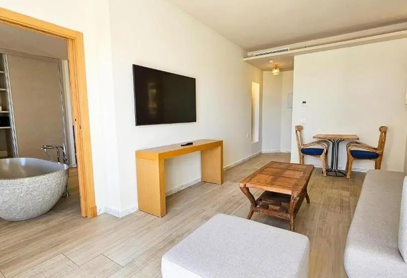 Deluxe-juniorsviitti, Zahara Beach & Spa By Qhotels   Adults Recommended