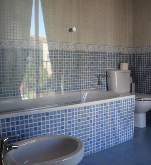 Семейный Номер, Hostal Zaguan