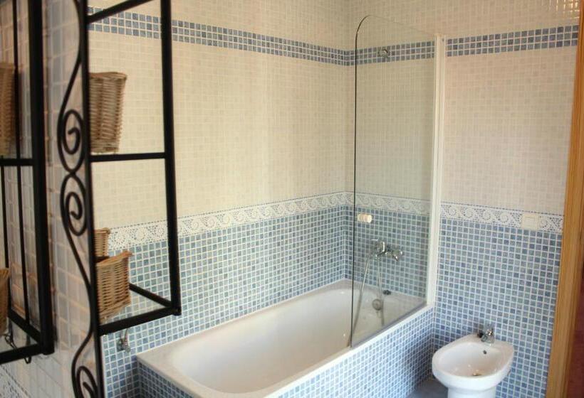 Семейный Номер, Hostal Zaguan