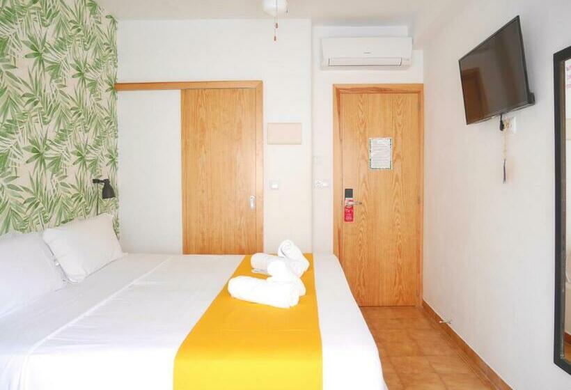 标准间, Nanit Rooms Ibiza Hostal