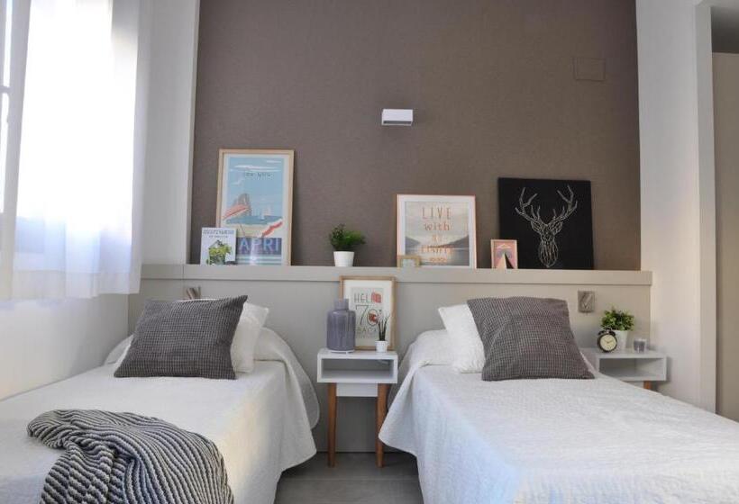 إستوديو قياسى, Residencia Universitaria Tarragona Mediterrani