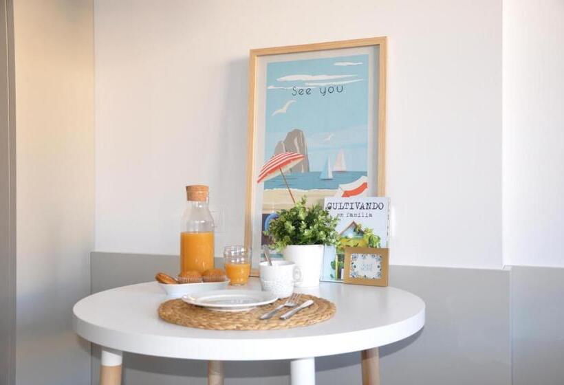 إستوديو قياسى, Residencia Universitaria Tarragona Mediterrani