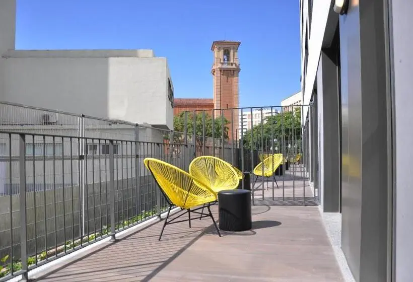 استودیو استاندارد با تراس, Residencia Universitaria Tarragona Mediterrani