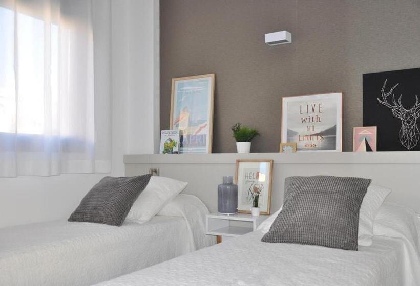 إستوديو قياسى مزودة بتراس, Residencia Universitaria Tarragona Mediterrani