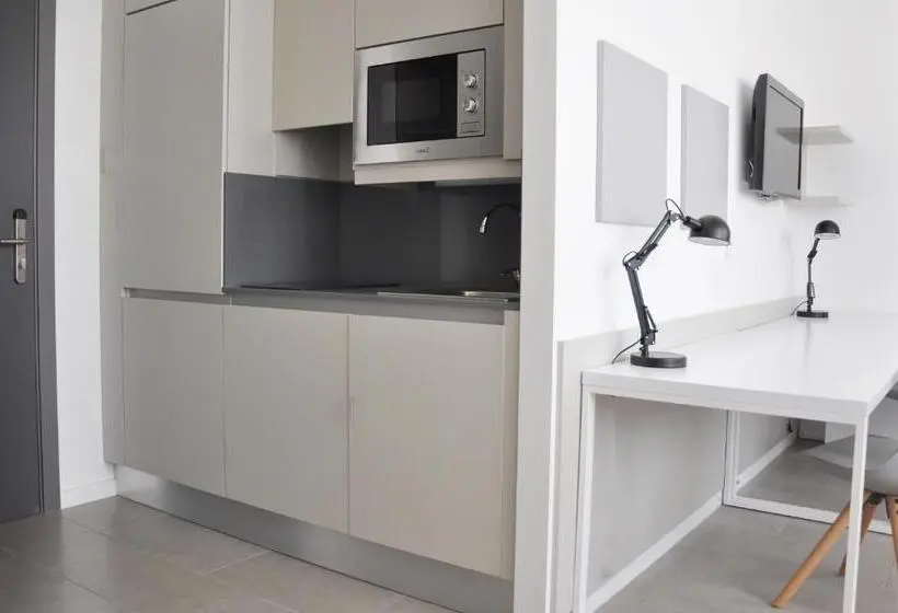 استودیو خانوادگی, Residencia Universitaria Tarragona Mediterrani