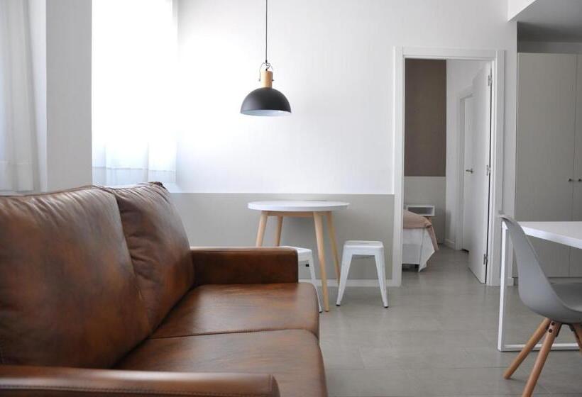 إستديو عائلى, Residencia Universitaria Tarragona Mediterrani